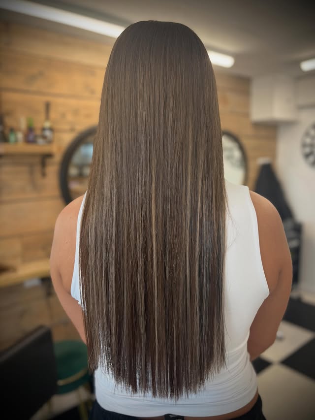 Long glossy brunette keratin finish