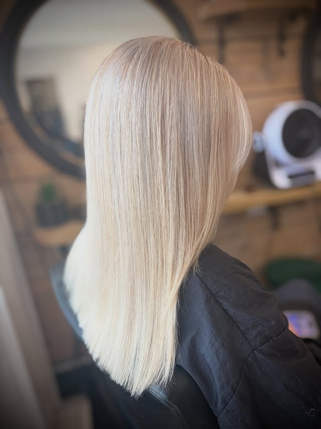 Smooth soft blonde finish